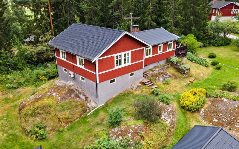 10. Yttre fuktskydd vid grundla╠eggning under mark i hustomt